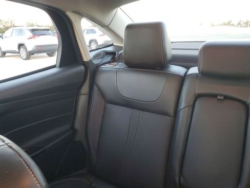 Used 2014 Ford Focus SE w/ Equipment Group 201A image 12