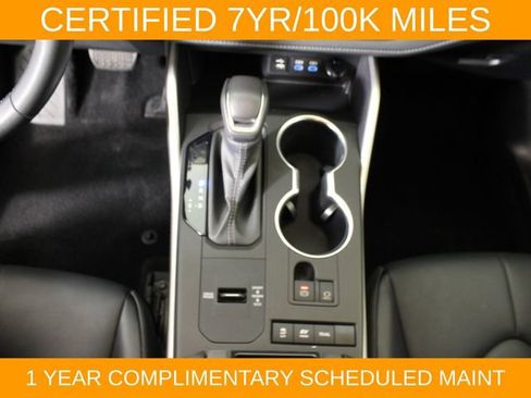Used 2022 Toyota Highlander XLE AWD/4WD image 27