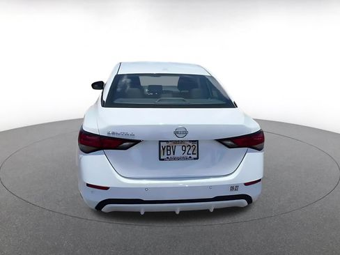 Used 2025 Nissan Sentra SV FWD image 12