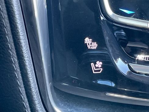 Used 2014 Cadillac CTS Luxury image 21