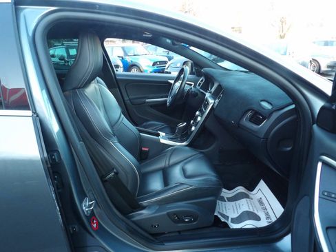 Used 2017 Volvo S60 T6 R-Design Platinum AWD/4WD image 6