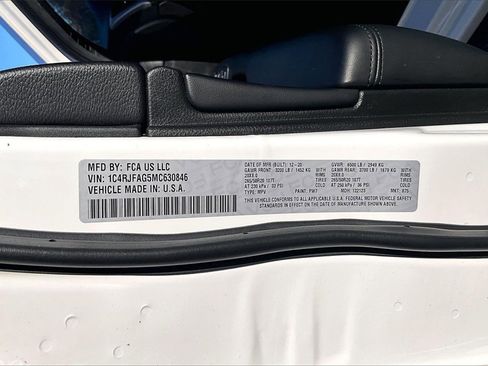 Used 2021 Jeep Grand Cherokee Laredo X image 17