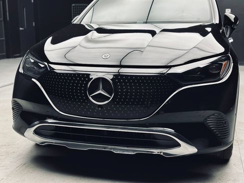 Used 2023 Mercedes-Benz EQE 350+ 4MATIC SUV w/ Exclusive Trim Package image 14