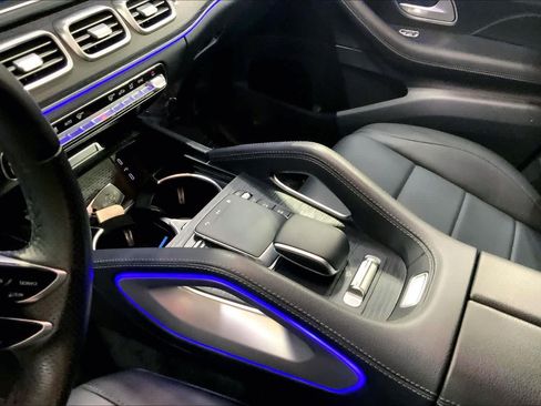 Used 2025 Mercedes-Benz GLS 450 4MATIC image 17