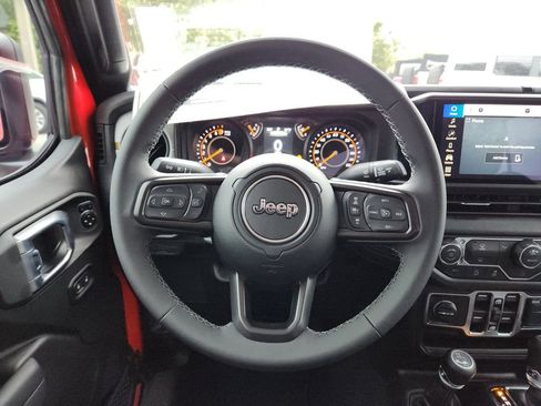 New 2026 Jeep Gladiator Sport image 12