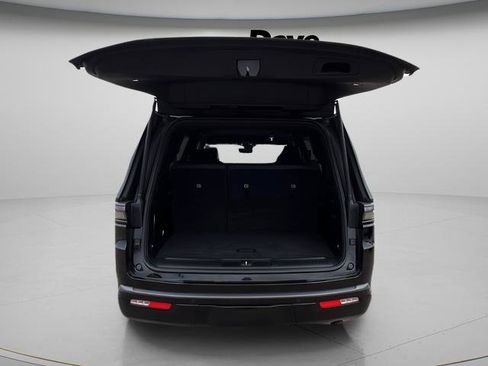 New 2026 Jeep Grand Wagoneer Limited image 26