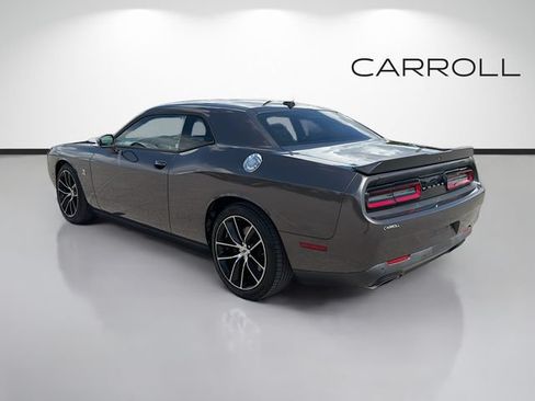 Used 2017 Dodge Challenger R/T Scat Pack RWD image 5