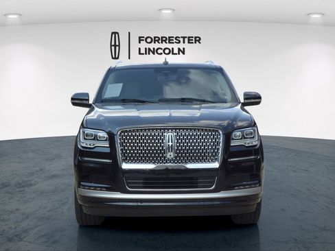 Used 2022 Lincoln Navigator Reserve image 8