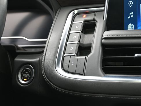 Used 2023 Chevrolet Tahoe Z71 w/ Luxury Package image 29