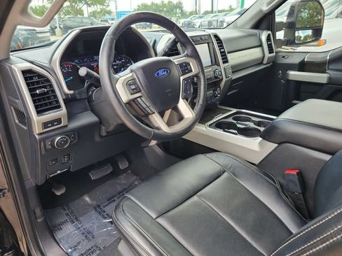 Used 2020 Ford F250 Lariat w/ Lariat Ultimate Package AWD/4WD image 16