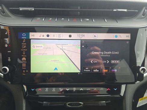 New 2026 Jeep Grand Cherokee Altitude image 17