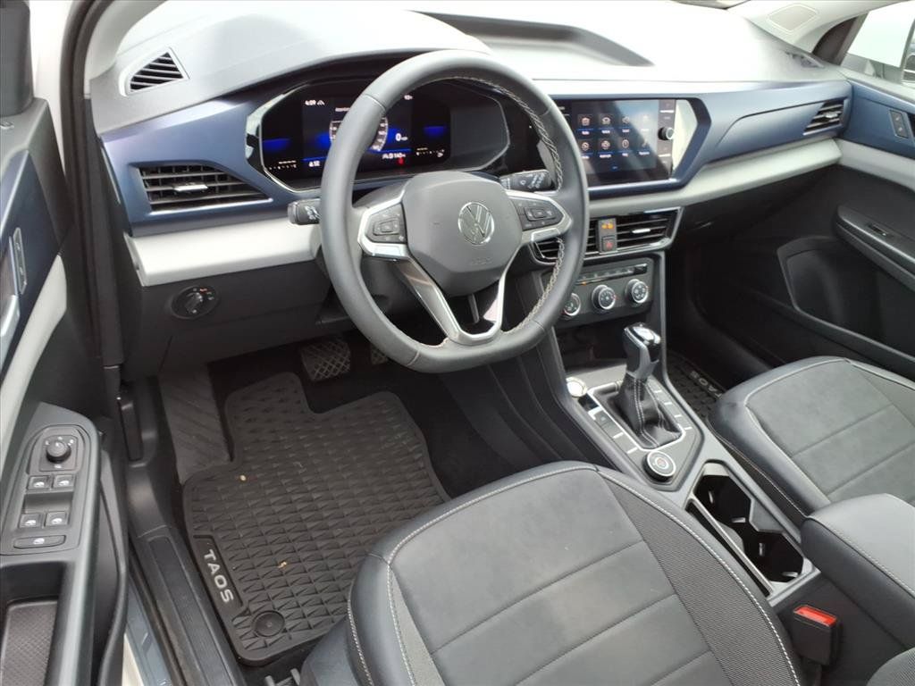 Used 2022 Volkswagen Taos SE w/ Panoramic Sunroof Package FWD image 19