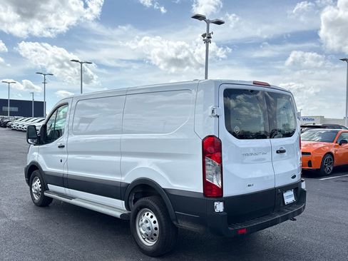 Used 2024 Ford Transit 250 Low Roof AWD w/ Exterior Upgrade Package image 5