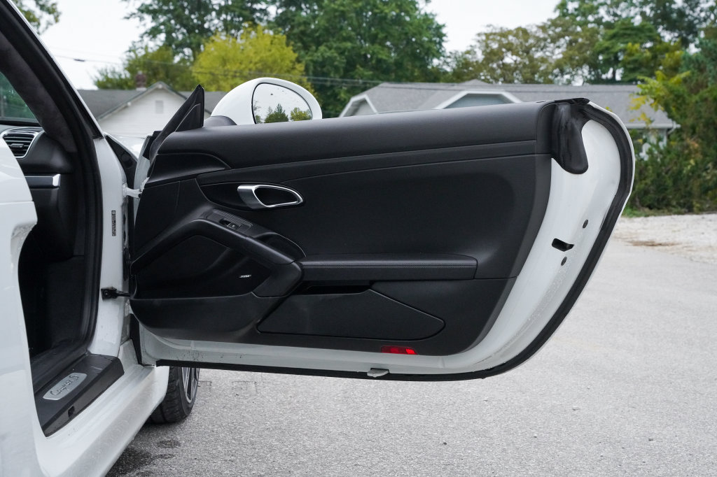 Used 2015 Porsche Cayman S RWD image 28