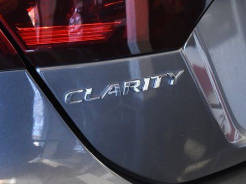 Used 2018 Honda Clarity Plug-In Hybrid image 13