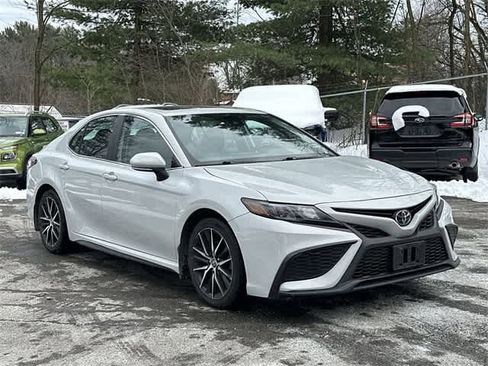 Used 2023 Toyota Camry SE image 20