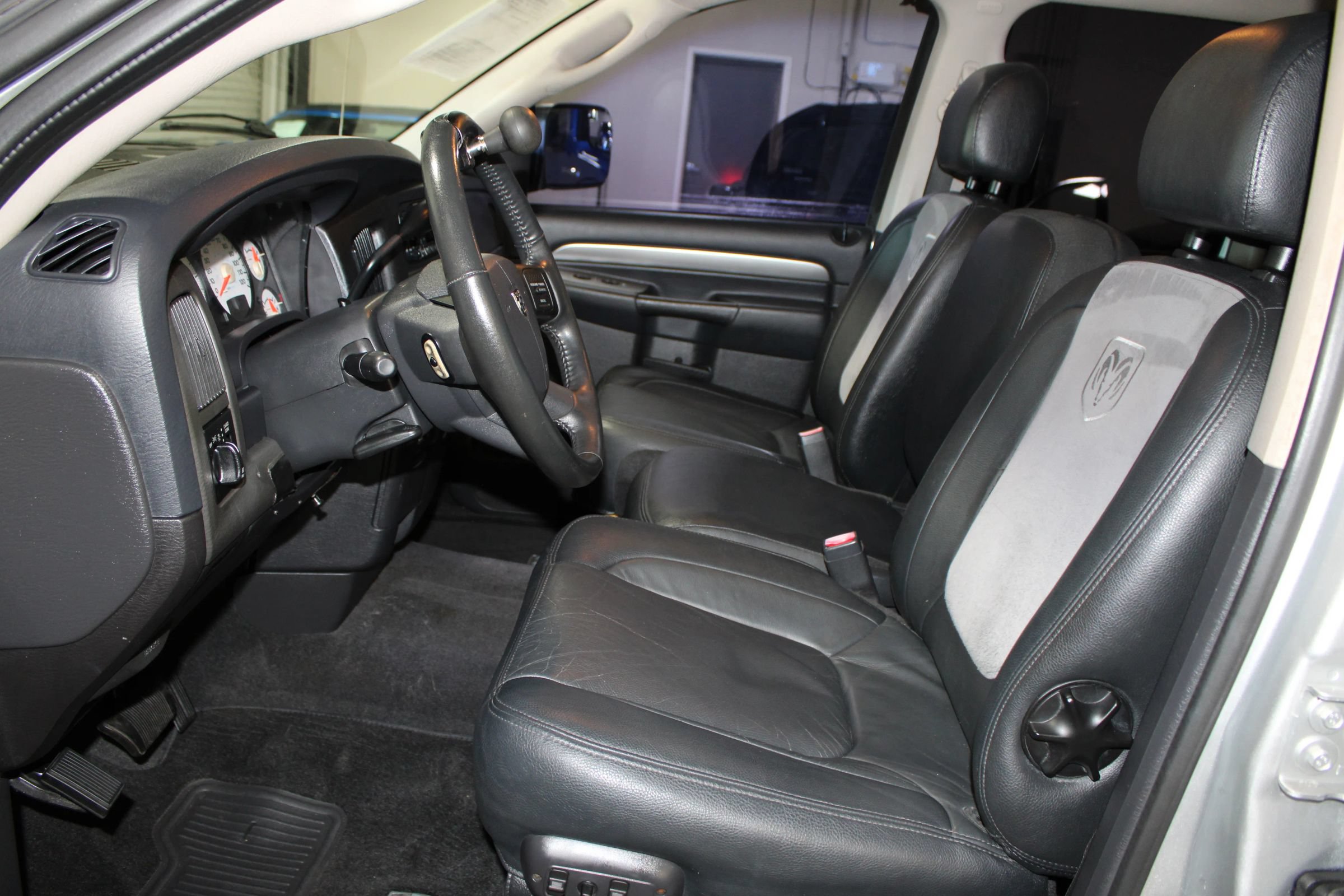 Used 2005 Dodge Ram 2500 Truck SLT RWD image 23
