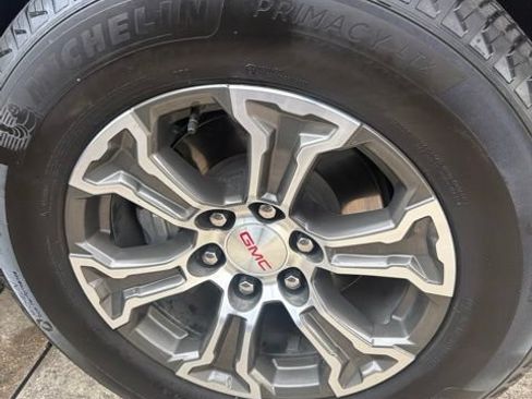 Used 2026 GMC Sierra 1500 SLT RWD image 8