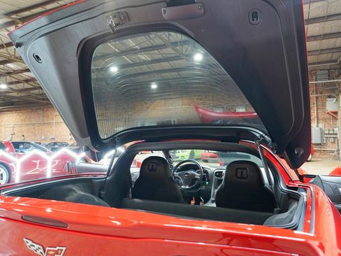 Used 2006 Chevrolet Corvette Z06 w/ Preferred Equipment Group RWD image 30