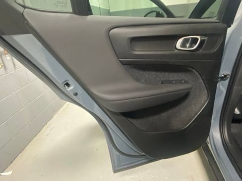 Used 2023 Volvo C40 P8 Recharge Plus w/ Climate Package AWD/4WD image 7