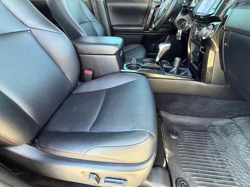 Used 2016 Toyota 4Runner TRD Pro image 10