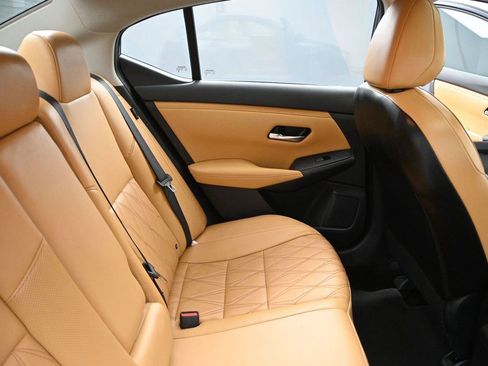 Used 2023 Nissan Sentra SV w/ SV Premium Package FWD image 21