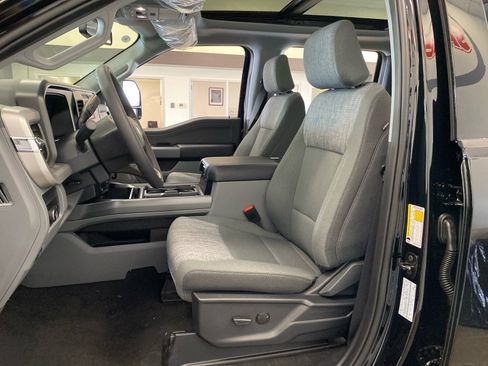 New 2026 Ford F250 XLT w/ XLT Premium Package AWD/4WD image 17