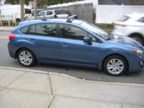 Used 2016 Subaru Impreza 2.0i Premium image 4