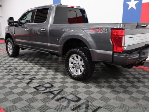 Used 2020 Ford F250 Platinum w/ FX4 Off-Road Package AWD/4WD image 6
