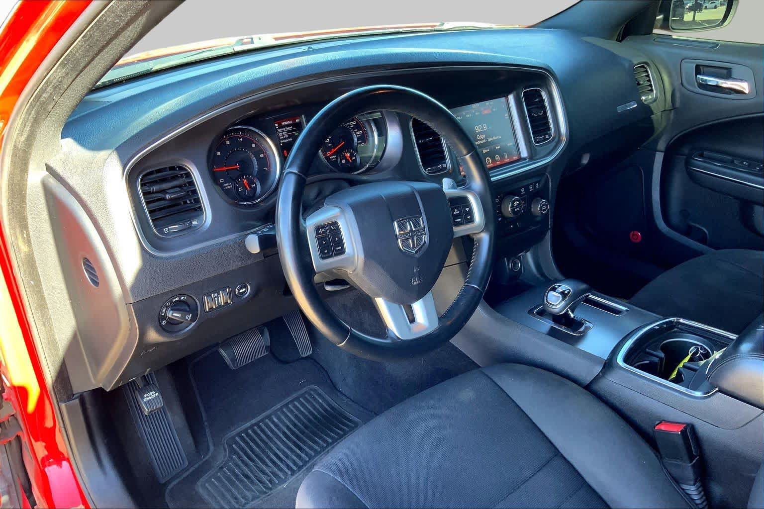 Used 2014 Dodge Charger SXT AWD/4WD image 16