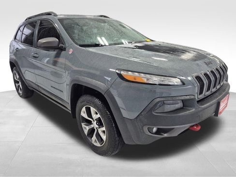 Used 2015 Jeep Cherokee Trailhawk w/ Leather Interior Group image 7