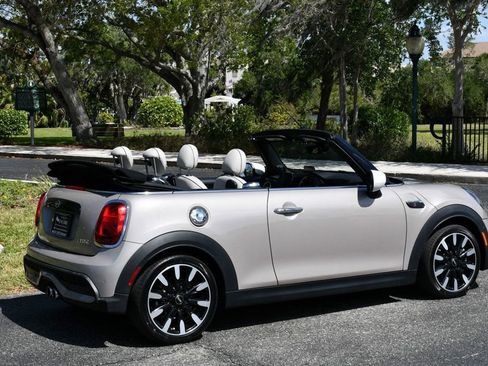 Used 2024 MINI Cooper S FWD image 6