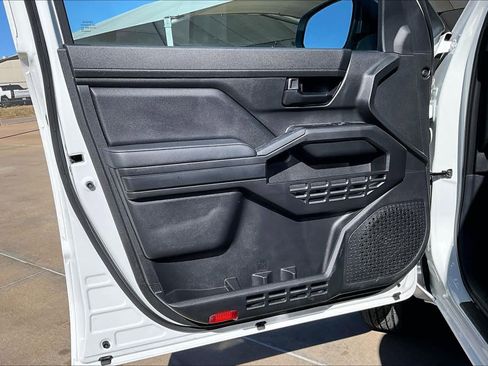 Used 2024 Toyota Tacoma SR image 23