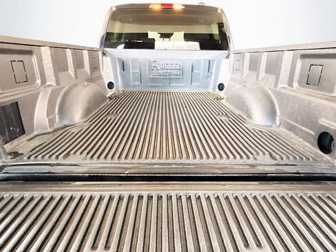 Used 2021 Ford F150 XLT image 33