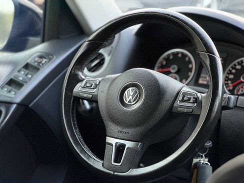 Used 2013 Volkswagen Tiguan S FWD image 16