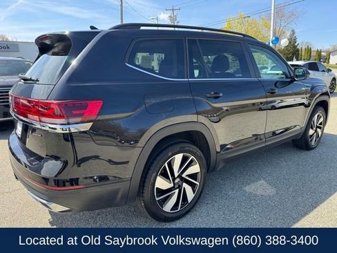 Used 2025 Volkswagen Atlas SE AWD/4WD image 5