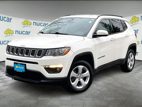 Used 2019 Jeep Compass Latitude w/ Cold Weather Group image 5
