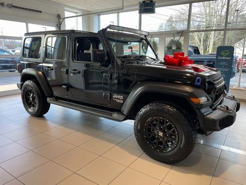 Used 2020 Jeep Wrangler Unlimited Sport S image 4