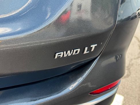 Used 2018 Chevrolet Equinox LT w/ Sun & Infotainment Package AWD/4WD image 17