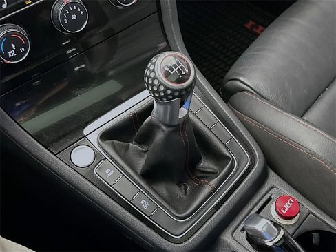 Used 2016 Volkswagen GTI SE w/ Lighting Package (SEL) image 19