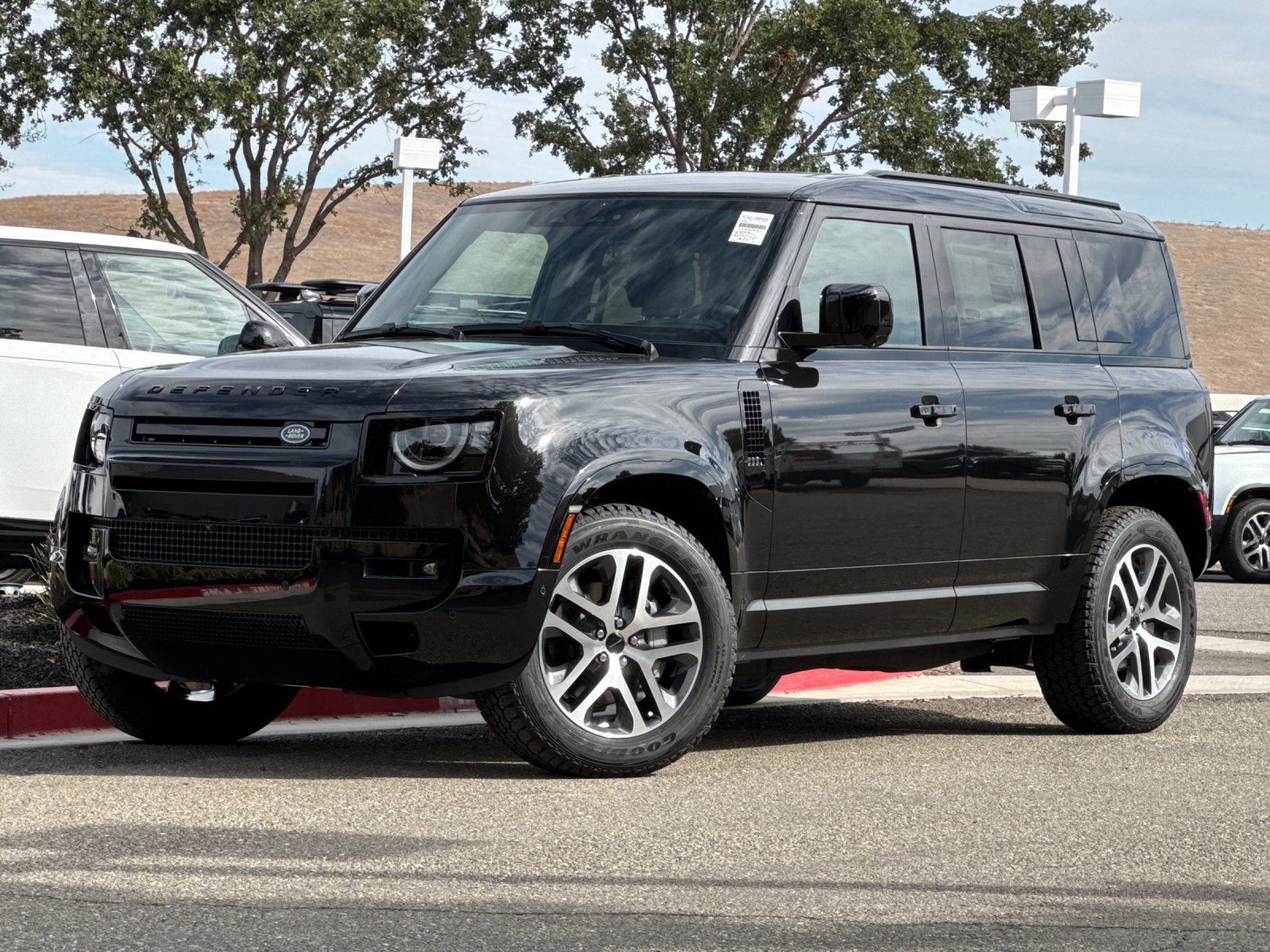 New 2026 Land Rover Defender 110 X-Dynamic SE AWD/4WD image 1