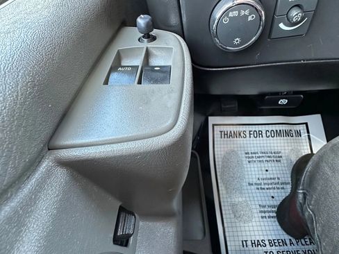 Used 2023 GMC Savana 3500 LS image 13