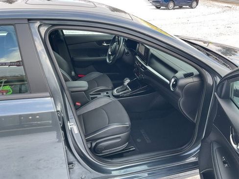 Used 2023 Kia Forte GT-Line w/ GT-Line Premium Package image 28