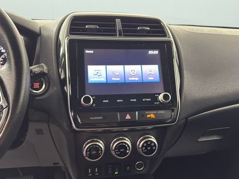 Used 2021 Mitsubishi Outlander Sport SE image 37