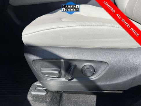 Used 2024 Toyota Grand Highlander Limited image 15