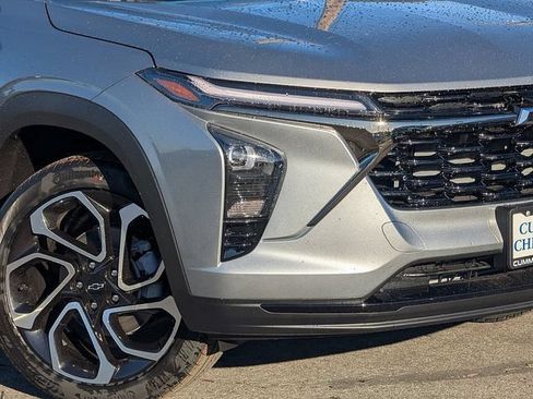 New 2026 Chevrolet Trax RS w/ Driver Confidence Package FWD image 3