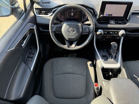 Used 2024 Toyota RAV4 XLE FWD image 14