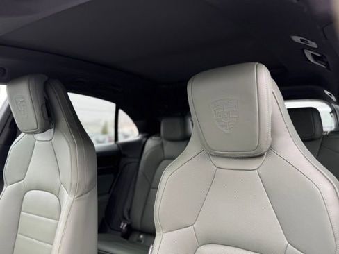 New 2025 Porsche Macan 4 Electric AWD/4WD image 30