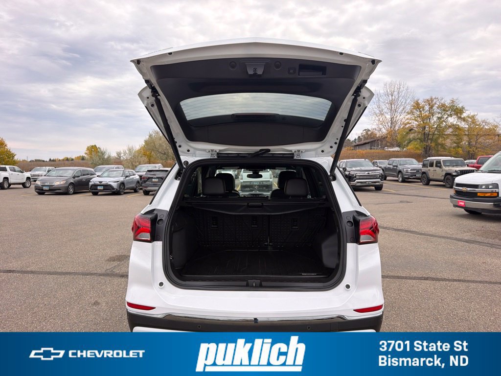 Used 2023 Chevrolet Equinox RS w/ LPO, Floor Liner Package FWD image 29