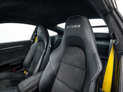 Certified 2019 Porsche 911 GT3 RS RWD image 29